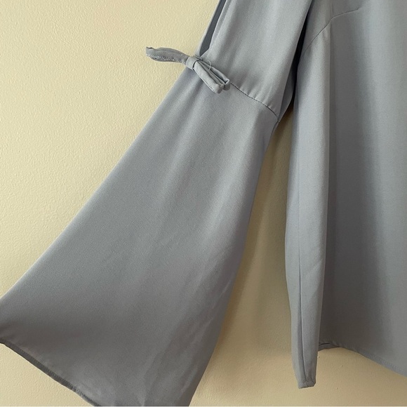 NEW Artizan Robin Barre Blue Button Up Blouse Bell Sleeve (bin 1F) - Picture 3 of 9